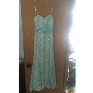Dress size 11/12